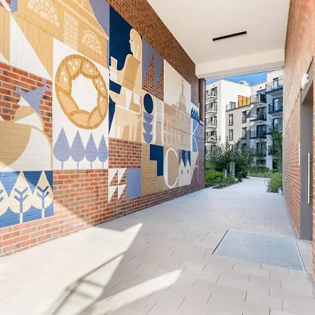 Center * 크라쿠프